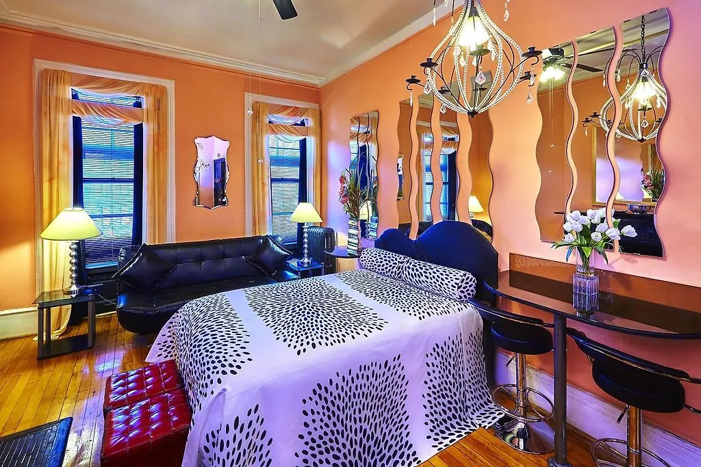 The International Cozy Inn New York Maison d'hôtes